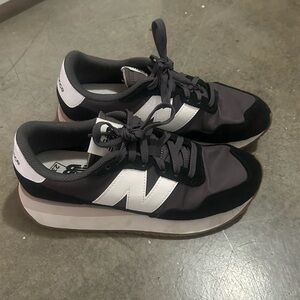 New Balance 237 Women's size 9